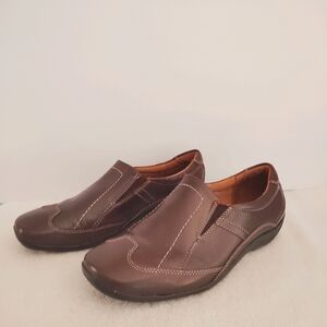 Natural Soul by Naturalizer Flor Women's 7.5 W Brown Leather Slip-On Flat Loafer